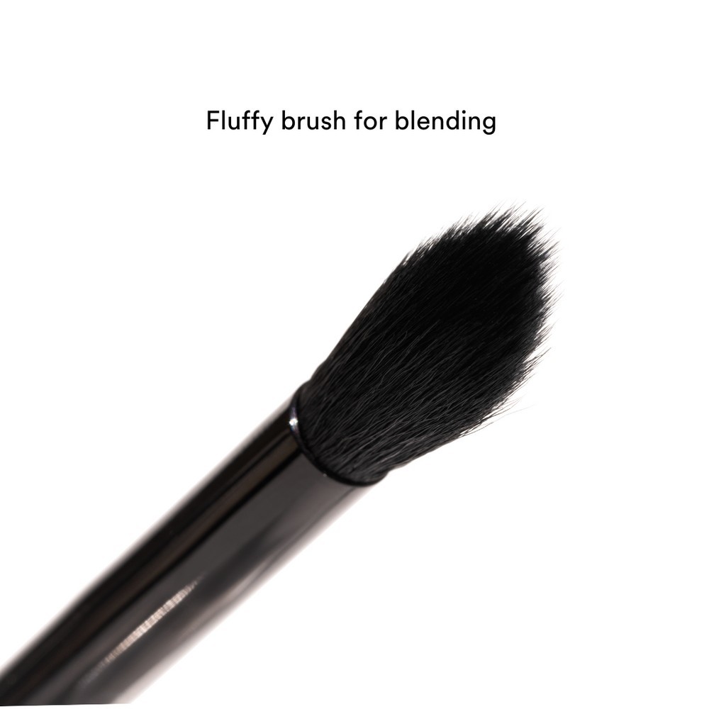 NWT Gen See Liquid Eyeshadow Brush