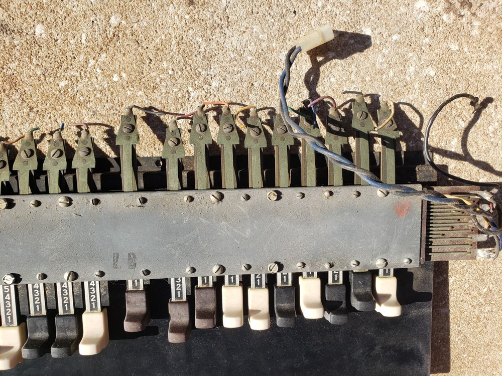 Hammond Organ L-103 Drawbars Assembly