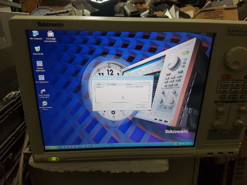 Tektronix TLA7012 Logic Analyzer + TLA7S16 Module + PG3A Patte Generator