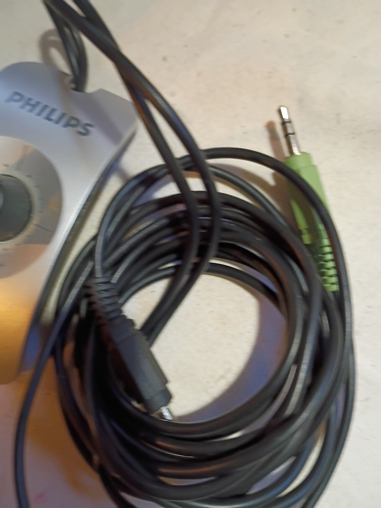 Philips Computer Speaker And Volume Control.