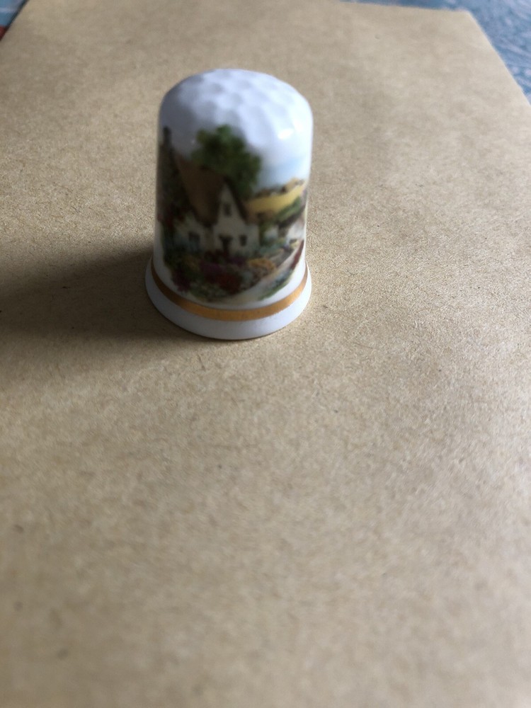Fenton china Dartmoor thimble