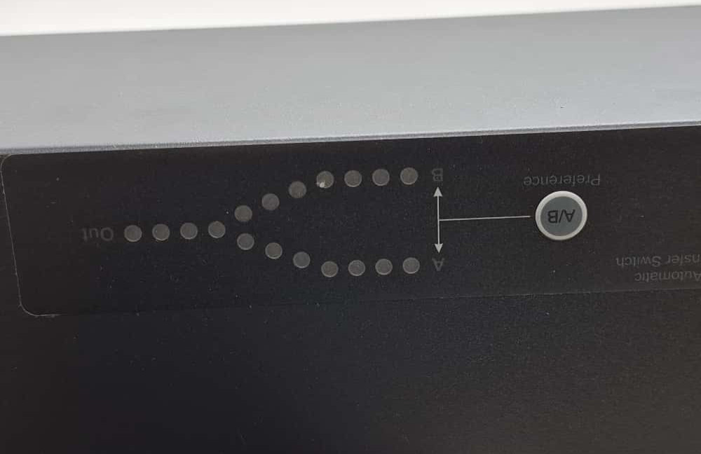 Schneider Electric Rack Automatic Transfer Switch APC AP4432 With Rack Mounts