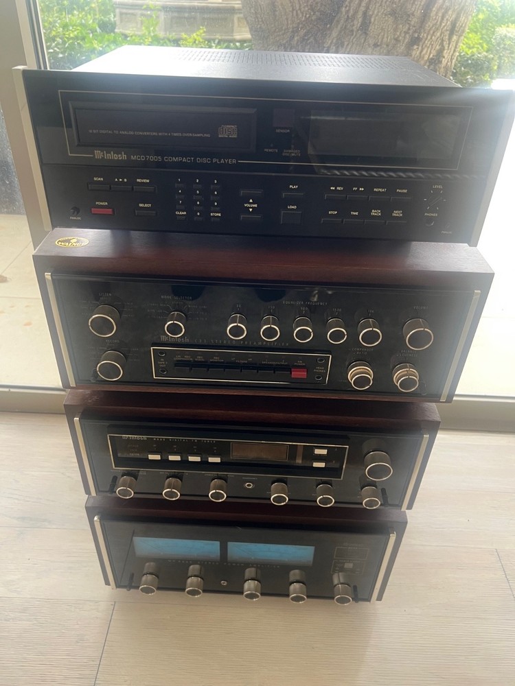 McIntosh C33 Solid-State Stereo Preamplifier - Vintage