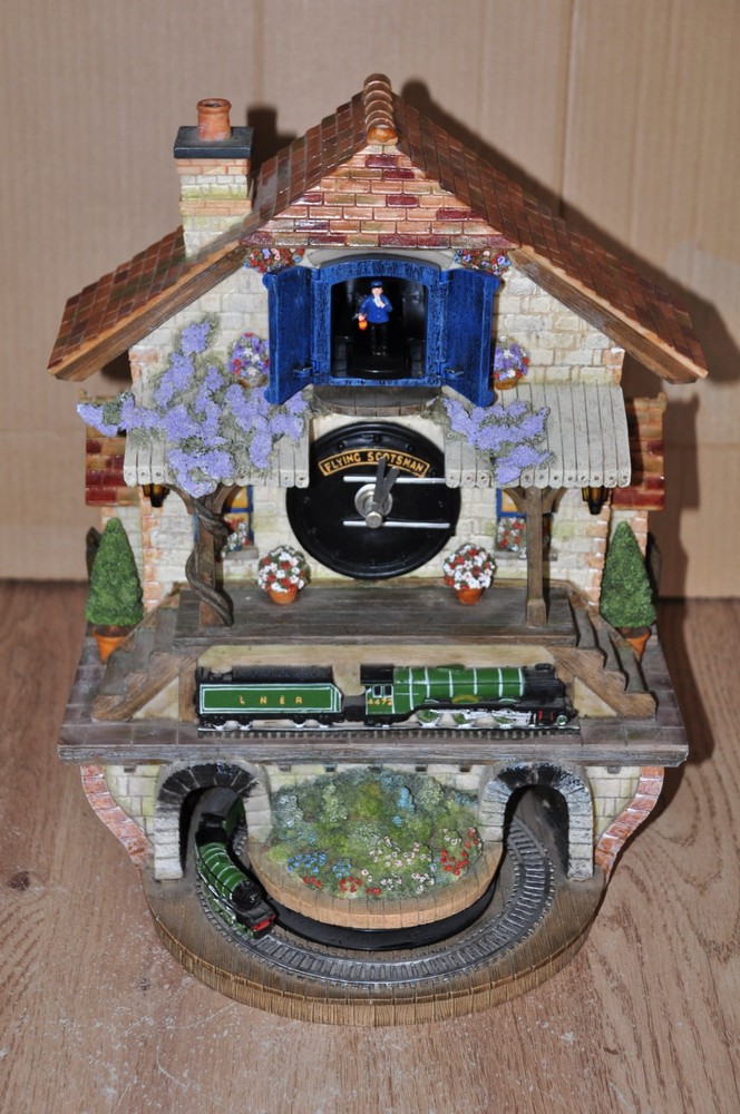 Bradford Exchange Flying Scotsman Cuckoo Clock - Part Working
