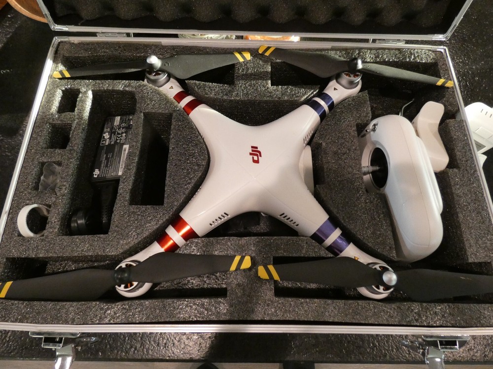 DJI PHANTOM STANDARD DRONE W321 QUADCOPTER