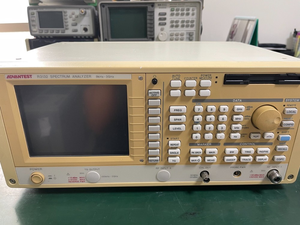 Advantest R3132 Spectrum Analyzer 9KHz - 3GHz