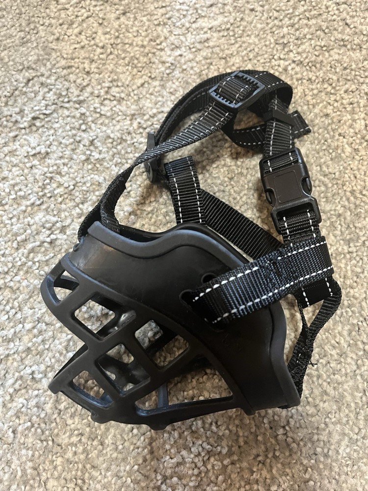 Size 4 Dog Muzzle Silicone Basket Adjustable Strap Black Durable
