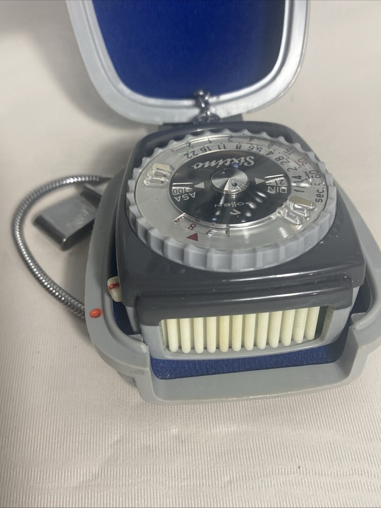Gossen Sixtino handheld selenium light meter