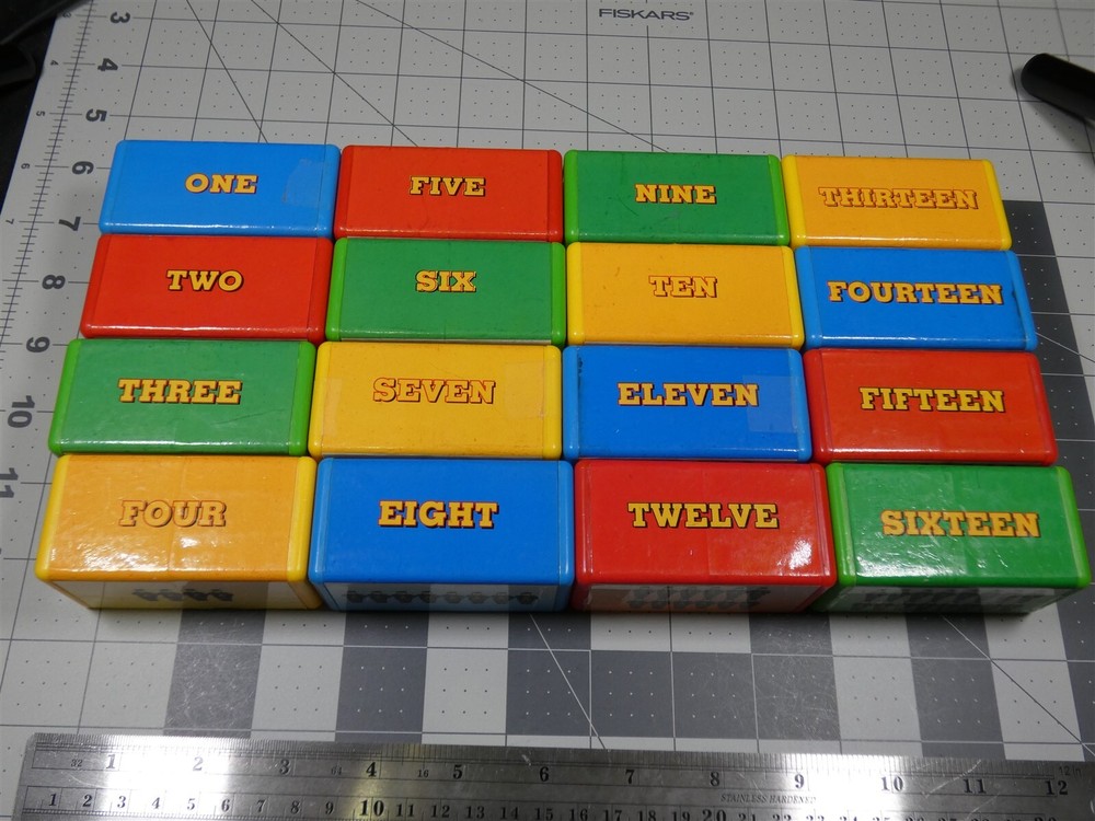 Set 16 Pre-Owned 1990 Nylint Thomas The Tank Engine Train Plastic Number Blocks