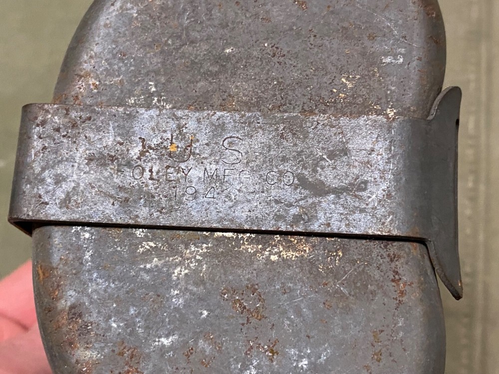 ORIGINAL WWII US ARMY & MARINE STEEL M1942 CANTEEN CUP-1942, FOLEY MFG CO