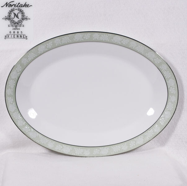 Noritake Vienne #6885 Oval Platter (12x8 3/4)