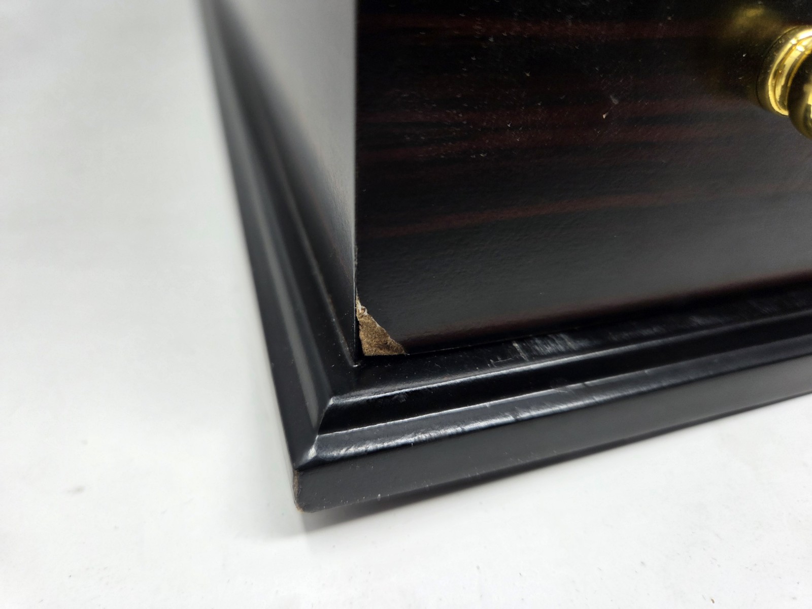 Tommy Bahama Paradise Casino Portable Roulette Wheel