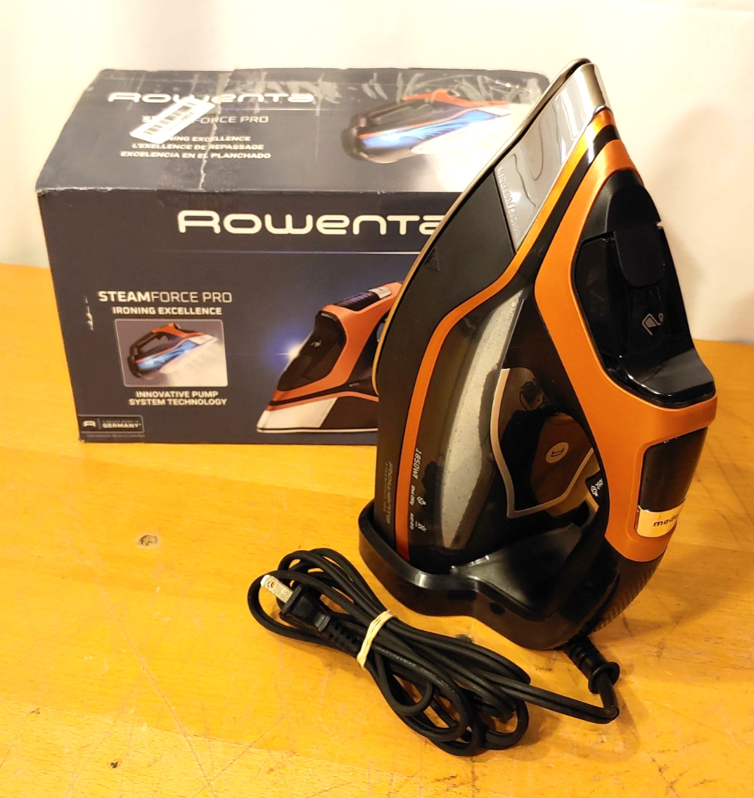 Rowenta Iron Steam Force Pro Steam Iron for Clothes, 1850 Watts, DW9580, Used