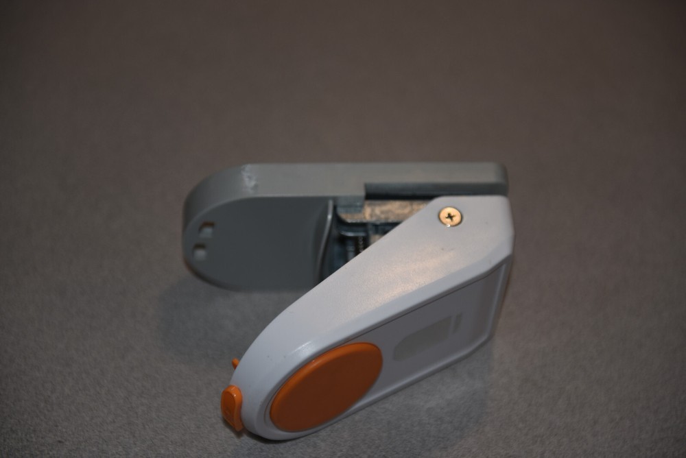 Fiskars Thick Material Punch