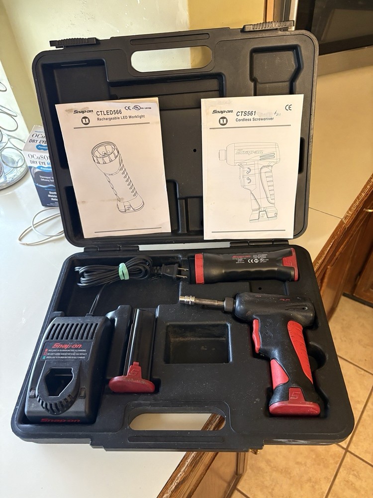 Snap On Tools Cordless Screwdriver Cts561 W Case N Flashlight