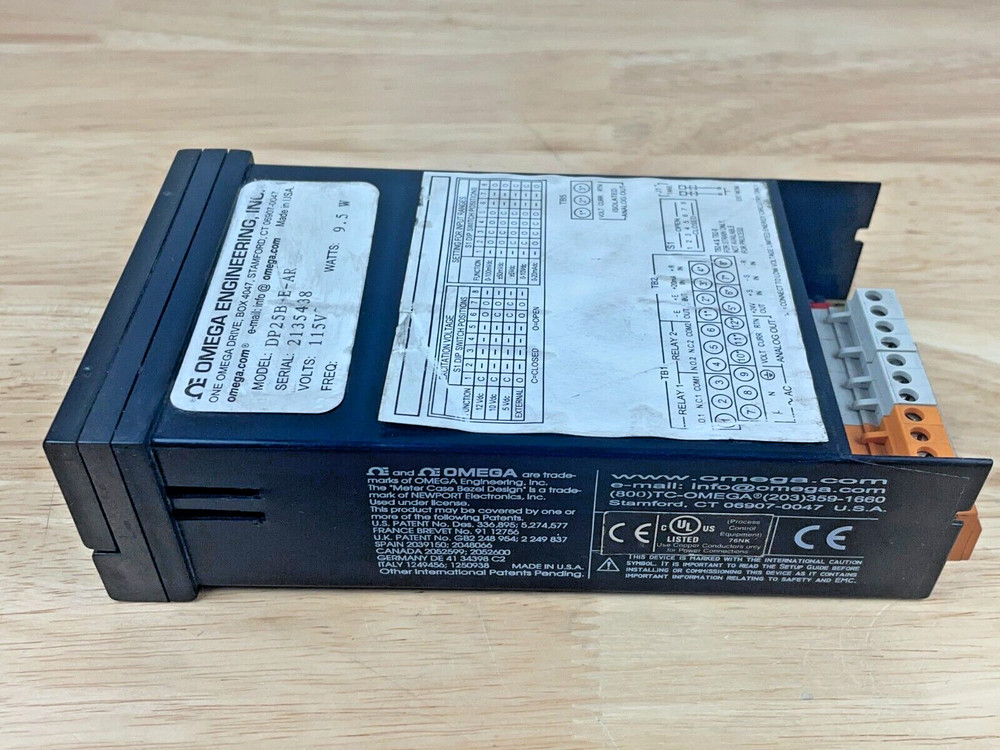 Omega Engineering DP25B-E-AR Process Panel Meter