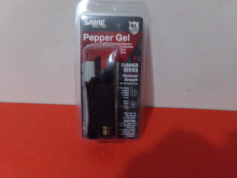 Sabre Runner Pepper Gel Black Adjustable Reflective Hand Strap NEW