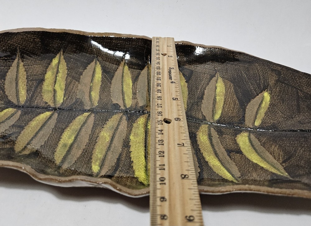 Signed Studio Art Pottery Leaf Pattern Textured Plate