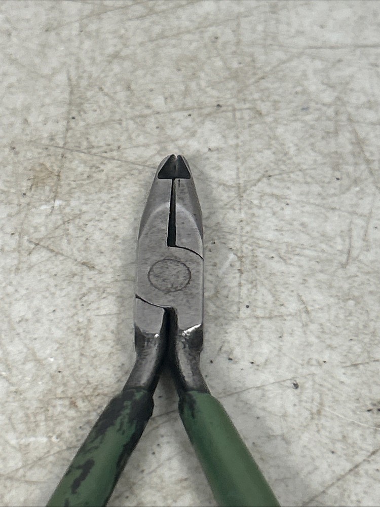 Xcelite 730g Narrow Diagonal Cutters, Electronics