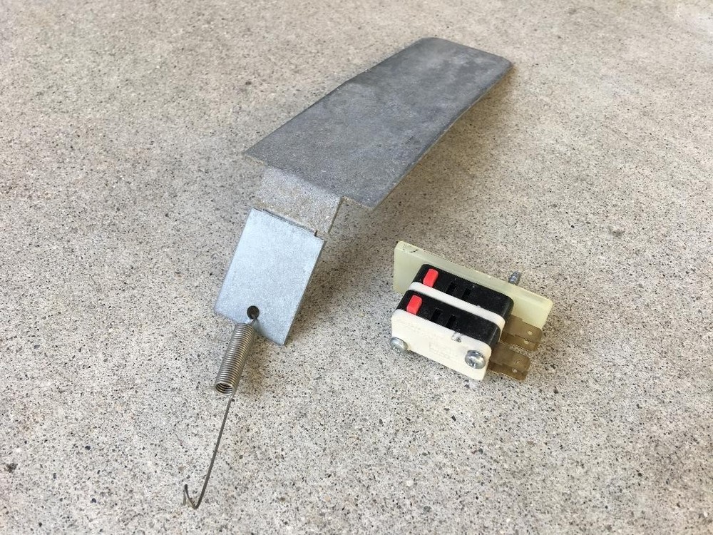 DIXIE NARCO soda machine-SOLD OUT SWITCH, PADDLE AND SPRING ASSEMBLY--