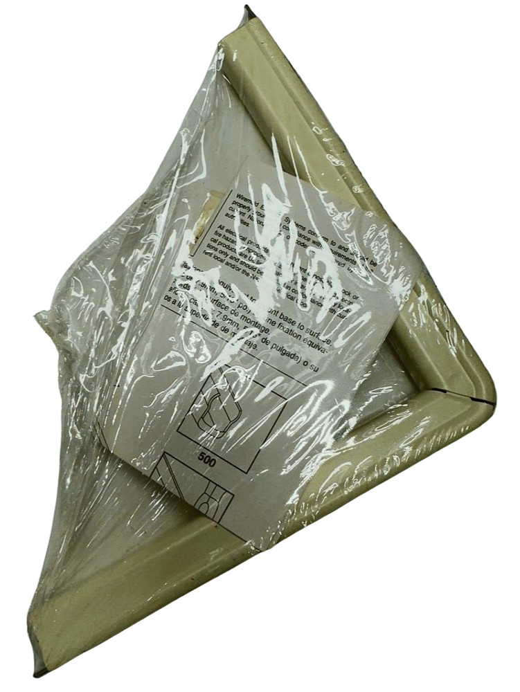 Wiremold V5717A Ivory Internal Pull Elbow **Free Shipping*