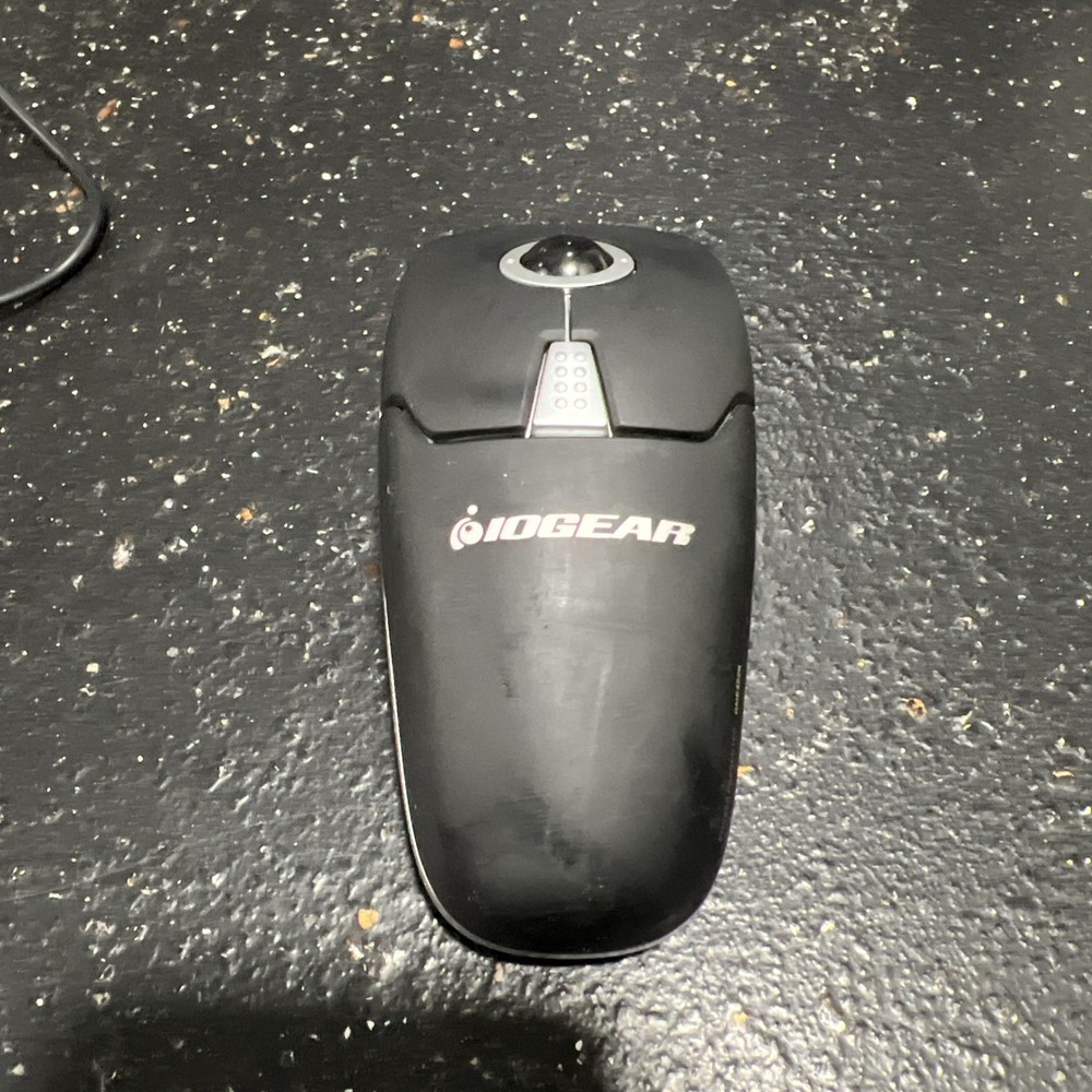 IOGEAR Phaser 3-1 Presenter/Mouse/Laser Pointer GME-422RW6
