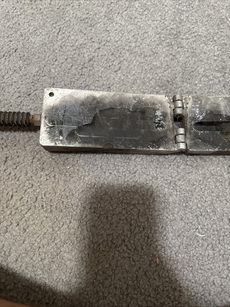 Hilts Molds Burbank