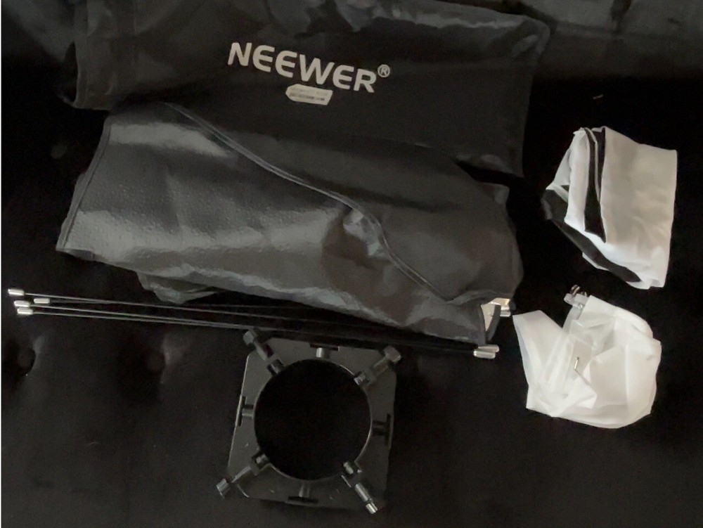 Neewer 9778 Soft Box Reflector / Diffuser 50x70cm
