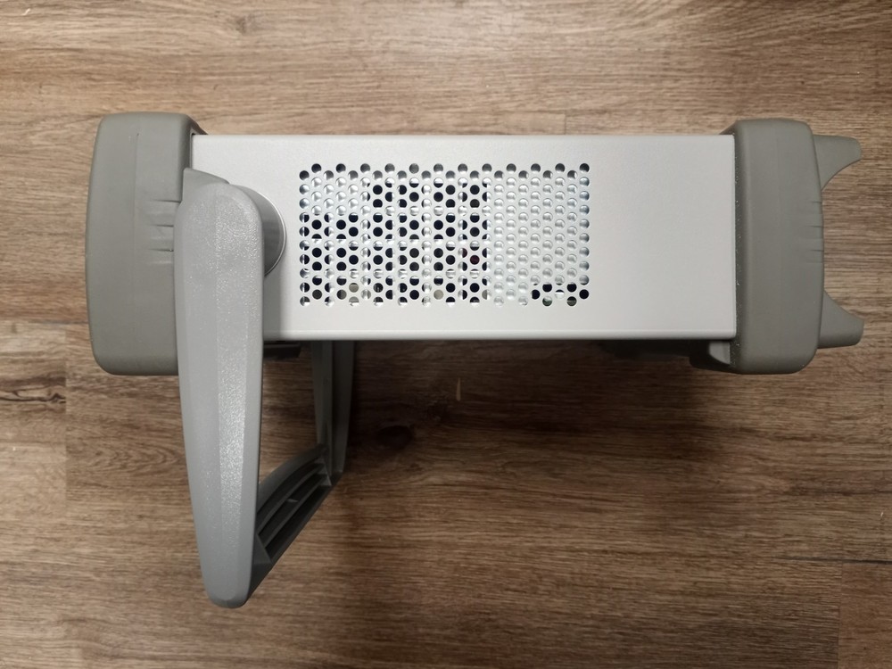 Agilent 33220A 20 MHz Function/ Arbitrary waveform generator