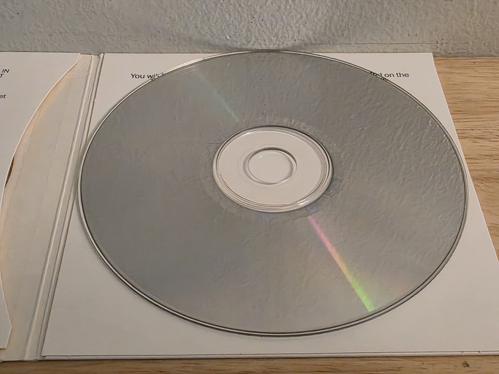 Sony Microsoft WORD 2002 DISC WITH CODE VERY GOOD CONDITION