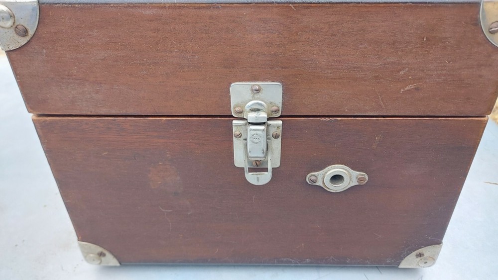 Vintage Victor Talking Machine VV-50 #18381