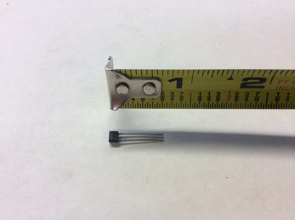 Qty 1 SHARP Transistor Chip B143 ESG 350 576 0182