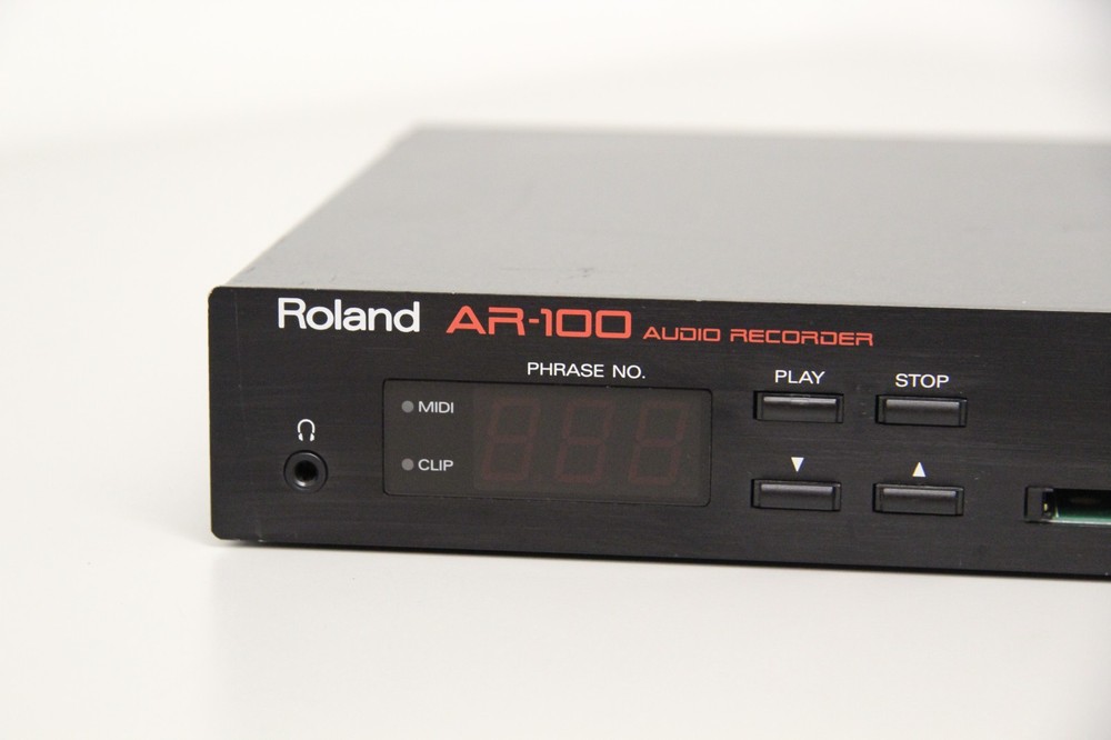 Roland AR-100 Memory Card Audio Recorder