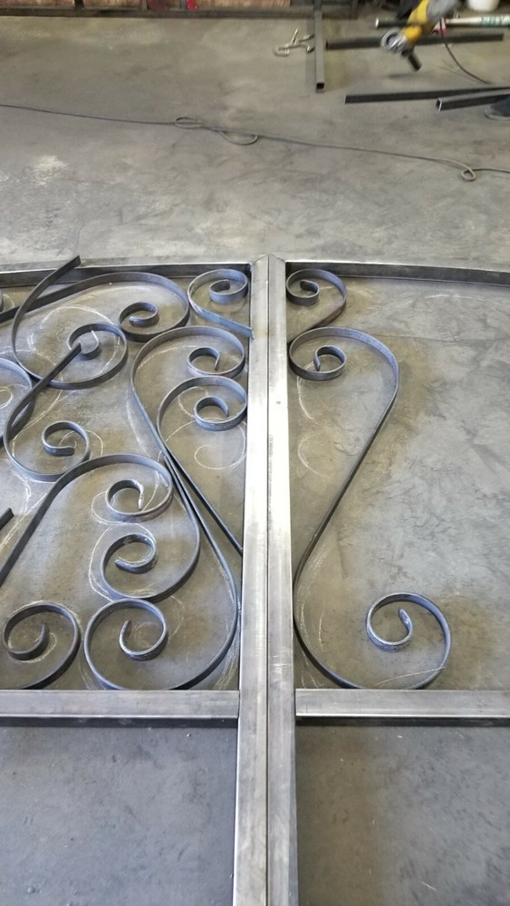 wrought iron driveway entry gate