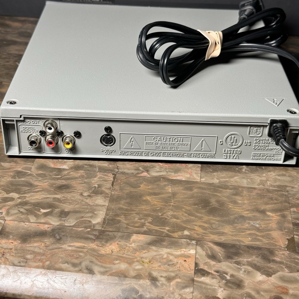 Symphonic WF104 DVD/CD Player NO REMOTE TESTED