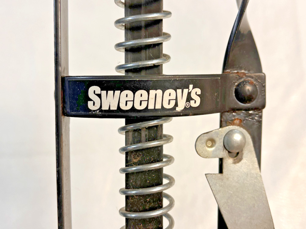 Sweeney's Deadset Black Mole Spring Trap Pest Control Non-Chemical Kill Trap