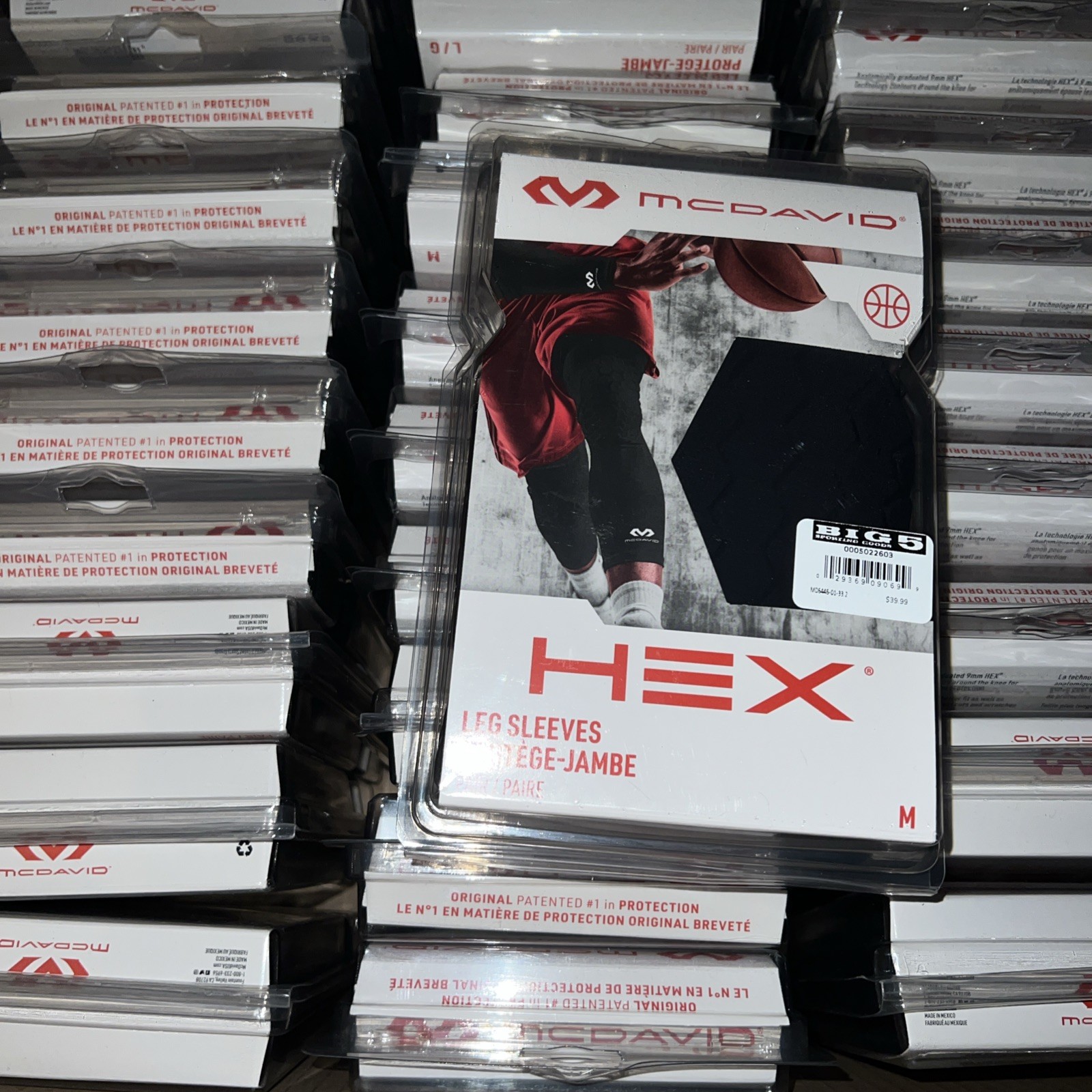 McDavid Protective Padded HEX Leg Sleeves Pair medium black new in plastic