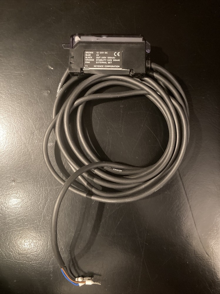 Keyence FS-T1P Fiber Amplifier PNP Sensor