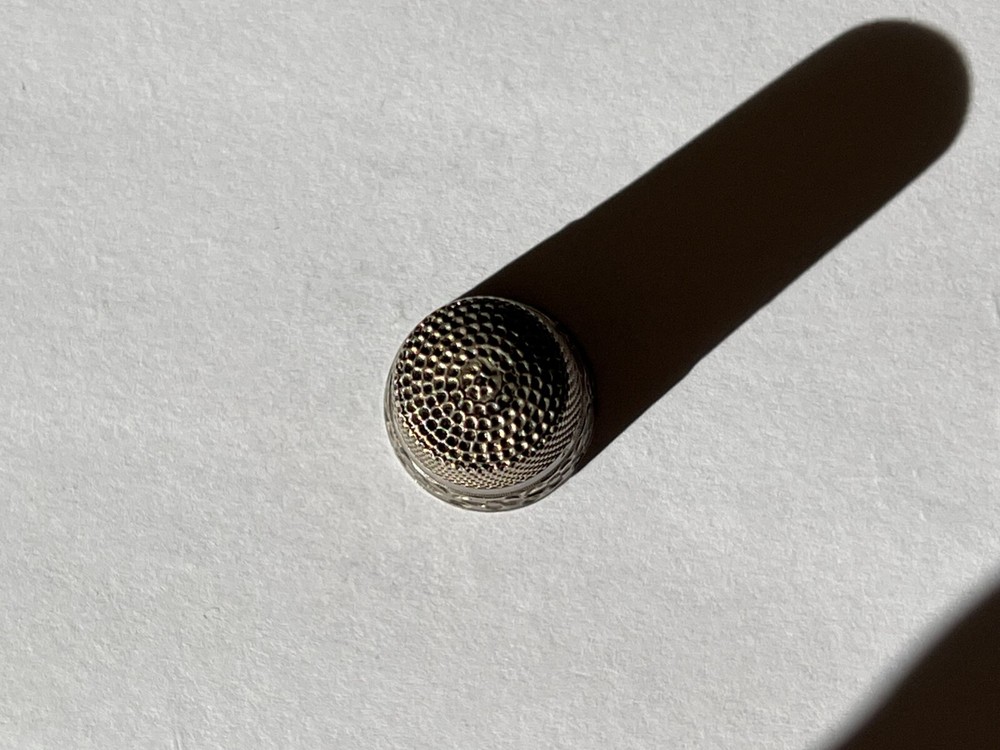 Antique Sterling Simons 4 Petal Flor & Dot Thimble