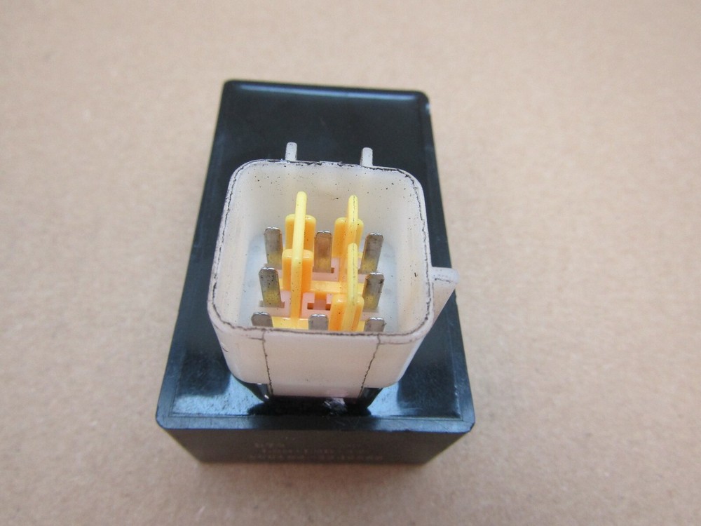 Keeway RKF 125 E4 2020 14,910 miles flasher relay (6183)
