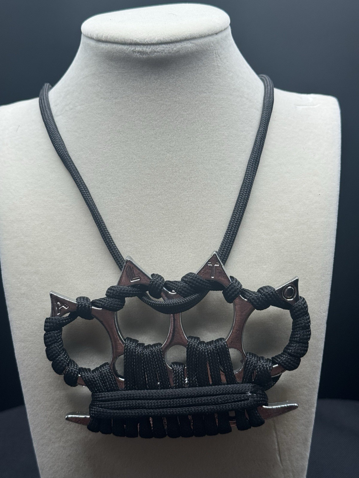 Knuckles Necklace / Belt Buckle Full Size With 24"550 Paracord Large Silver Tone