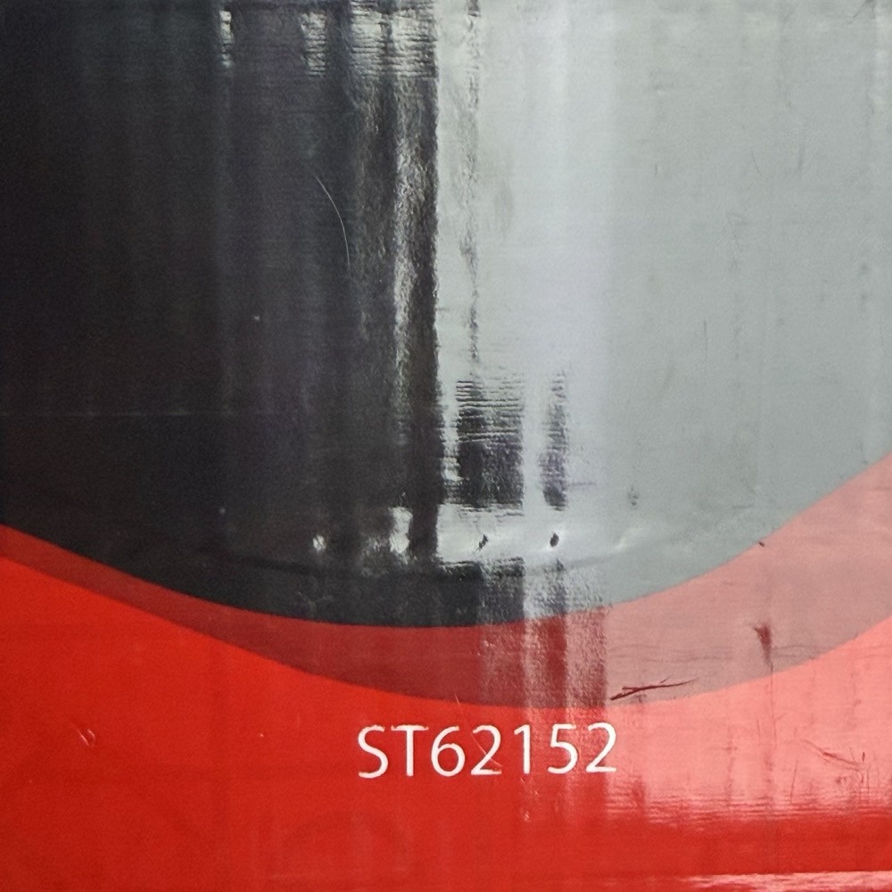 Staples 12-Sheet Micro-Cut Multi-Media Shredder Model ST62152 P4 Security Level