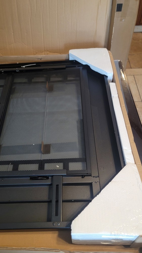 Uniflame Medium Glass Fireplace Doors with Screen