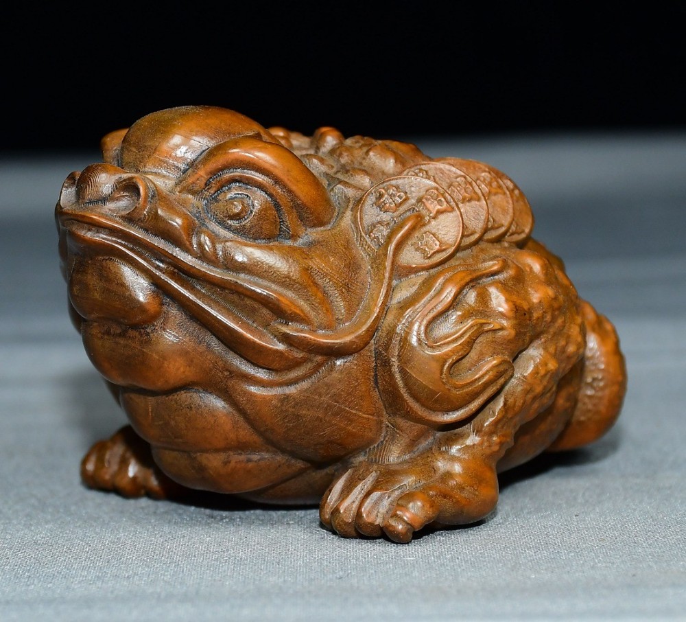 Exquisite Small Leaf Boxwood Golden Toad Handle