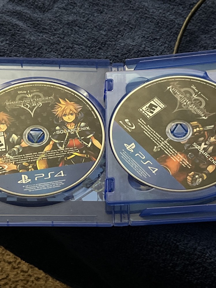 ps4 1tb bundle 2 Controllers All Cords And Multiple Games