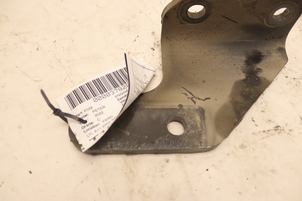 2018-2023 PETERBILT 579 FRONT LEFT DRIVER SIDE BRACKET ENGINE SUPPORT MOUNT OEM