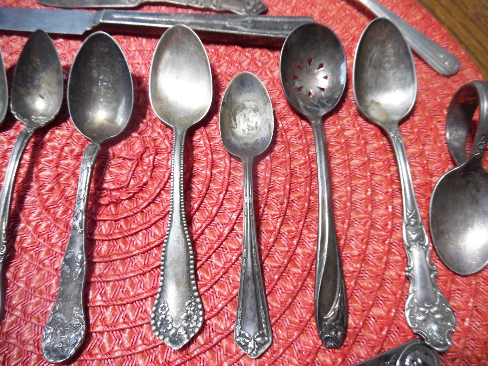 Misc Bulk Lot Of 25 Unmatching Silverware Silverplate/Other Arts and Crafts