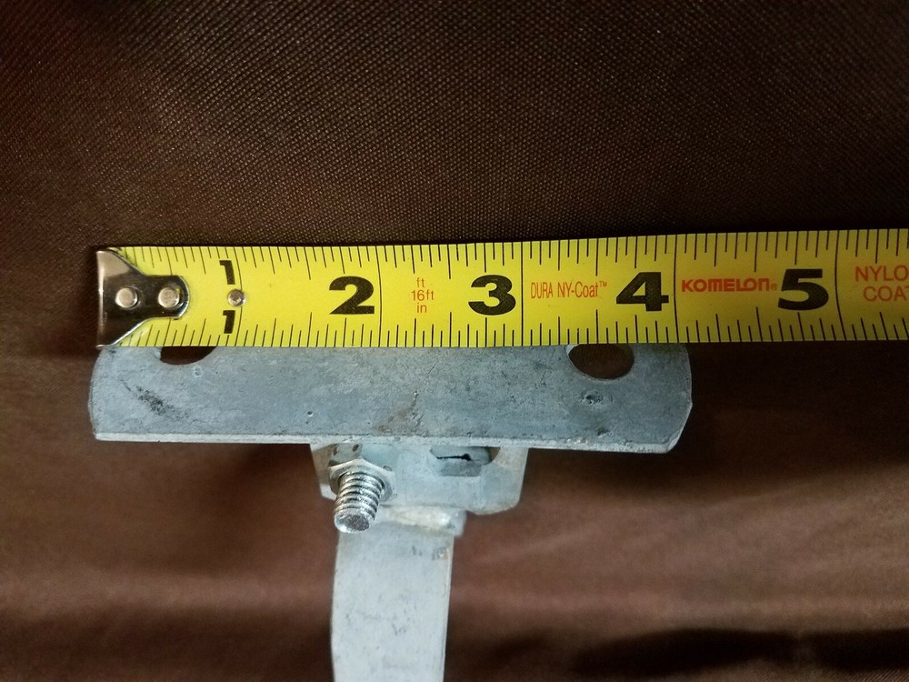 Wall Mount Gate Latch for 1-3/8 Chain Link Fence pipe, Lockable, Galvanized