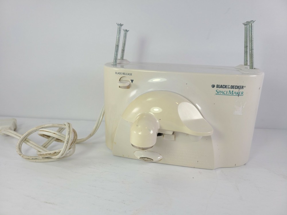 Vintage Black & Decker SpaceMaker Under Cabinet Can Opener EC75