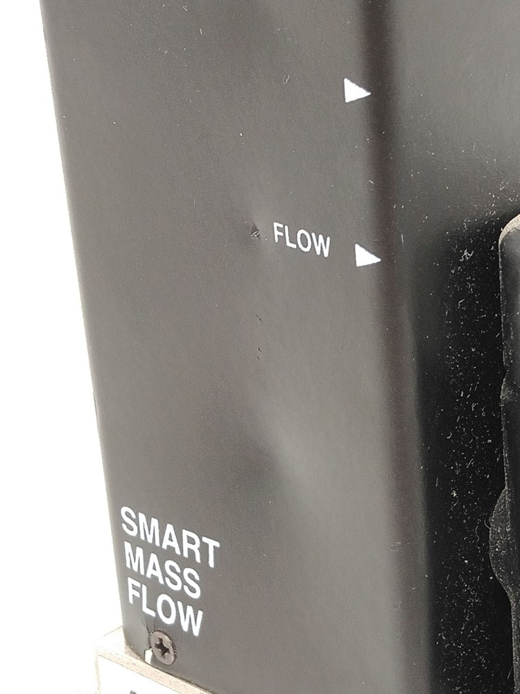 Brooks Instrument 5850S / 1BC1EA1ECZAA1A Smart Mass Flow Controller